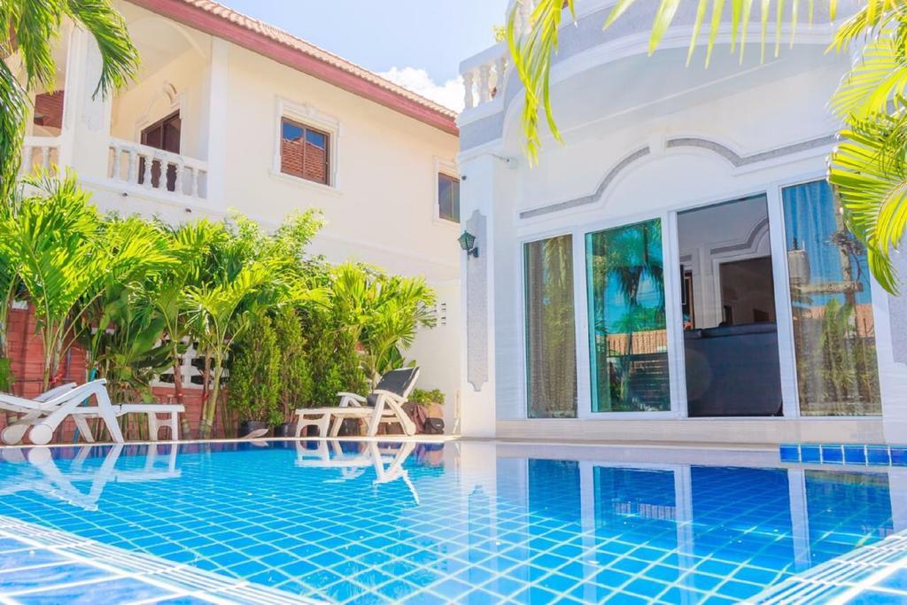 Ratana Villa - Pattaya Holiday House Walking Street 7 Bedrooms Extérieur photo