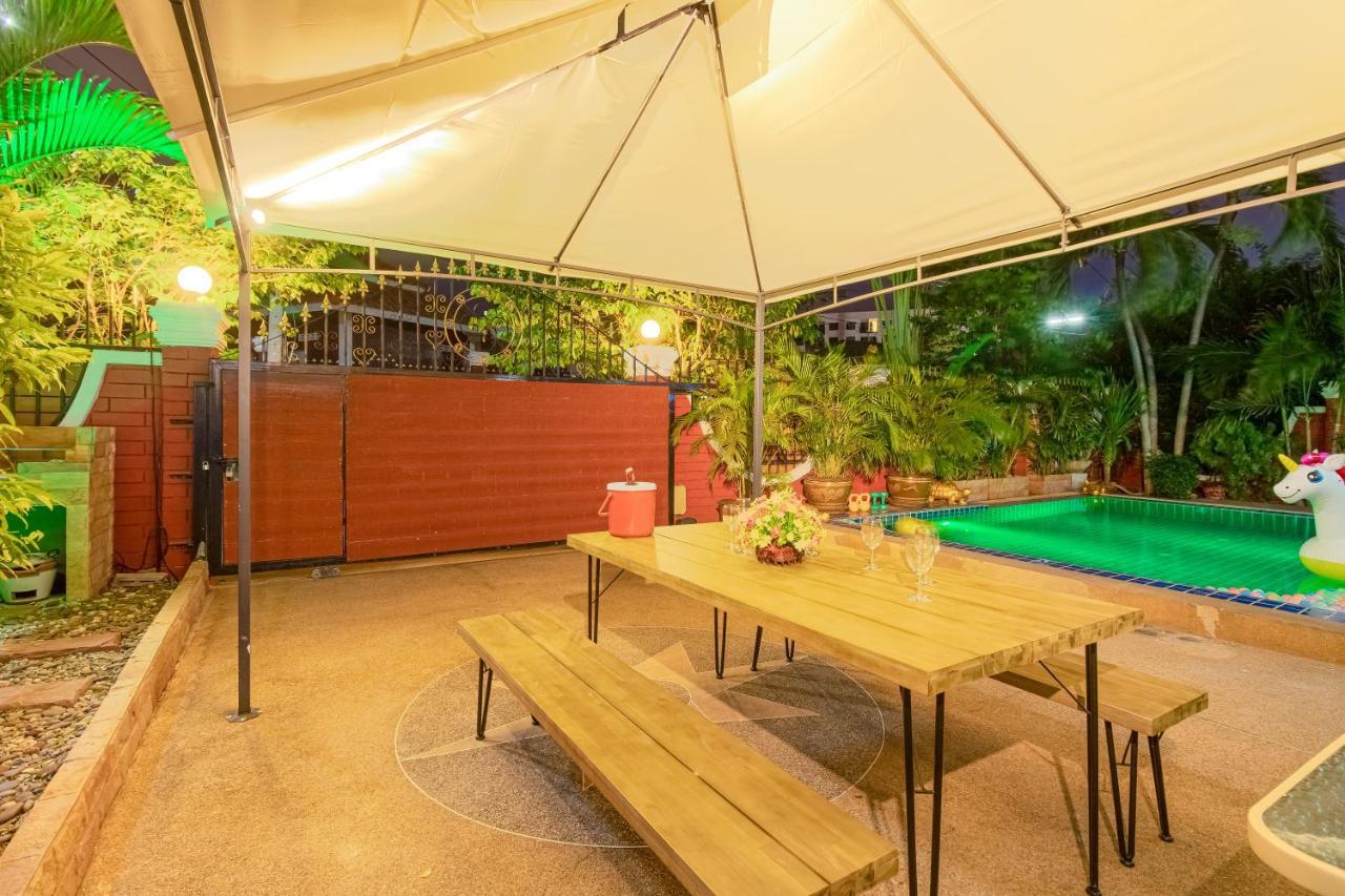 Ratana Villa - Pattaya Holiday House Walking Street 7 Bedrooms Extérieur photo